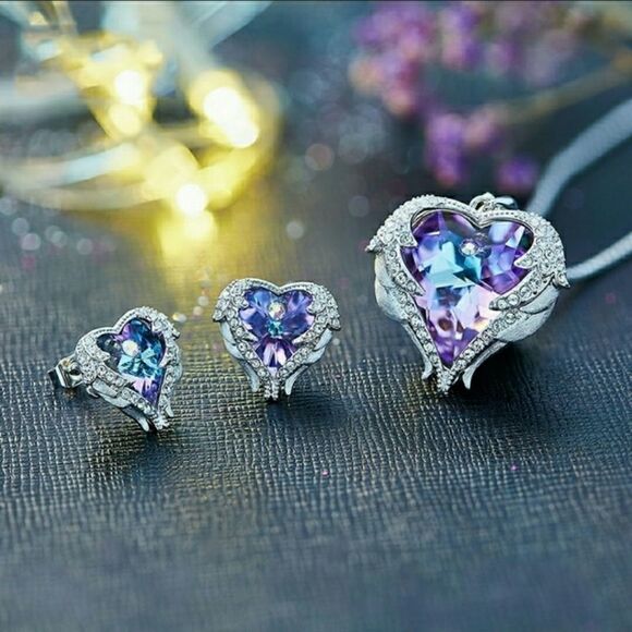 🎉HP🎉 Angel Wings - Picture 2 of 7